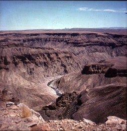 Fishriver.jpg (28695 bytes)